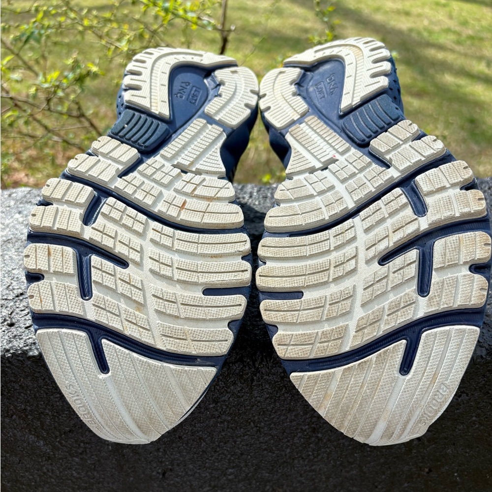 Brooks Adrenaline 19 Gray and Navy Running Shoes Men’s Size 11D - Picture 8 of 8